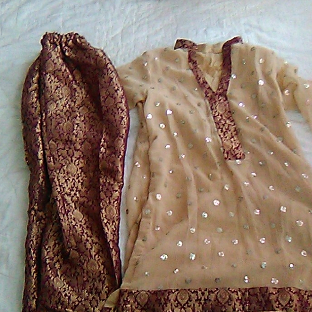 Girls cute pakastani Indian clothes